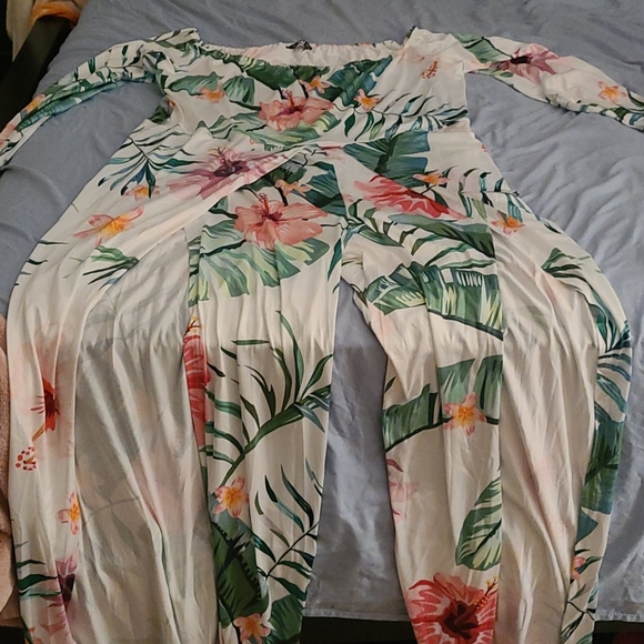 Plus Size Women's Split Jumpsuit - Picture 2 of 2